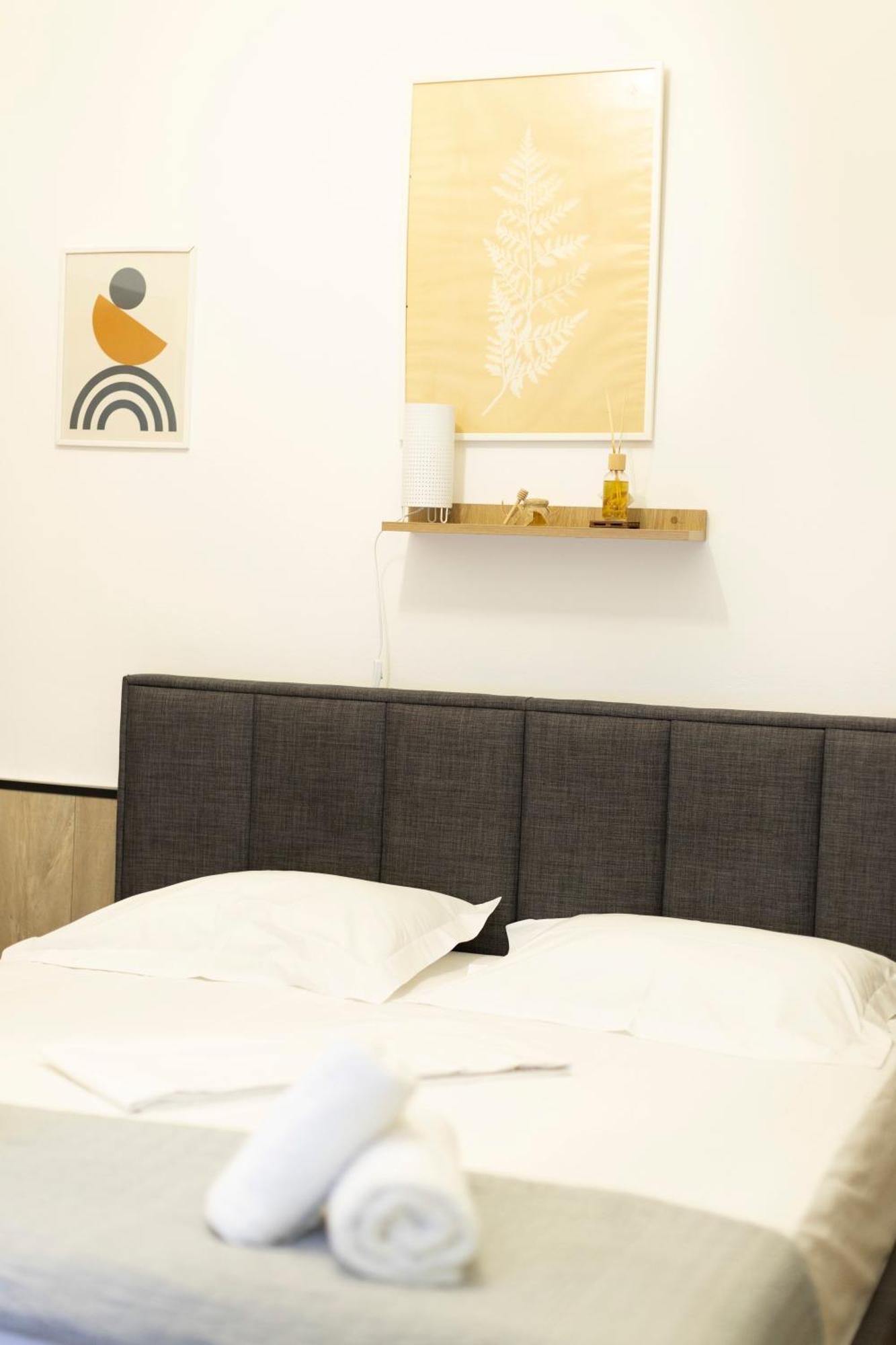 Tiny Cute Studio Near The City Center - 5 Min Walk Tirana Exterior photo